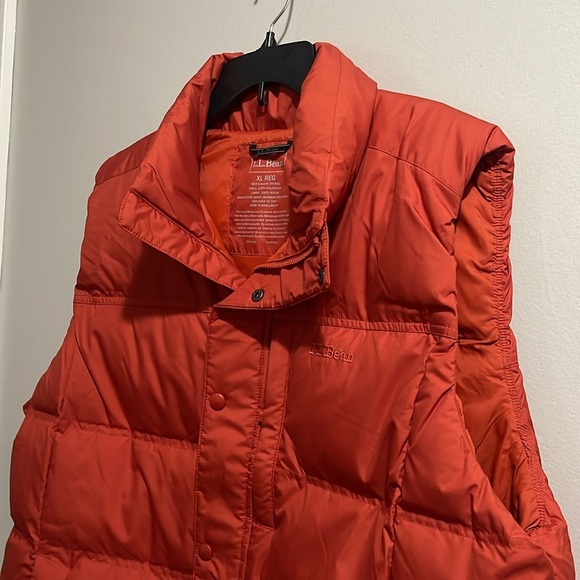 Men’s L.L Bean Orange Puffer Vest XL Reg LIKE NEW - Picture 9 of 10
